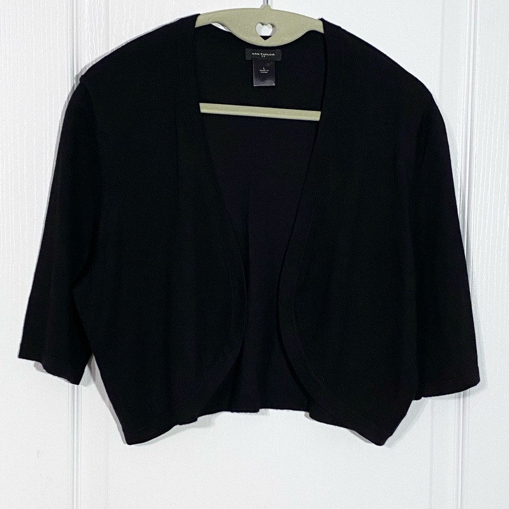 Ann Taylor Short Sleeve Open Front Knit Shrug Sweater Black Size Large